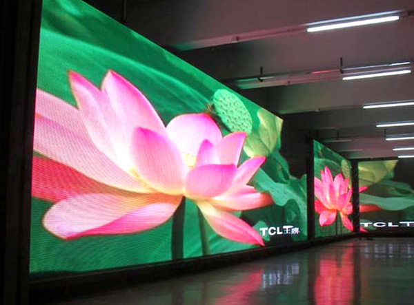 小間距LED顯示屏怎么拼接成2K,4K和8K顯示屏？